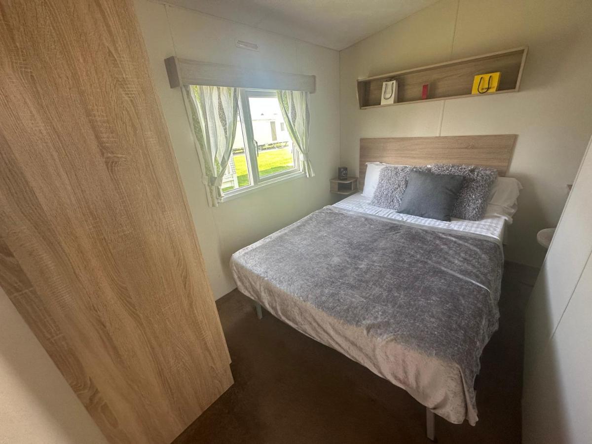 Caravan Delta 2 Bedroom In Рил Екстериор снимка